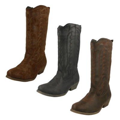 Botas de vaquero de tacón bajo Spot On para dama Foto 1 de 2