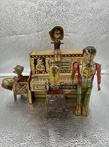 UNIQUE ART LI'L ABNER DOGPATCH BAND TIN WIND UP TOY 1945 - Picture 1 of 9