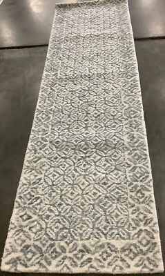 Alfombra Mancha Trasera AZUL/MARFIL 2'-3" X 8'-0", Precio Reducido 1172670727 ABT342N-28 Foto 1 de 3