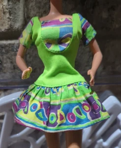 Vintage 1992 Barbie Easy Living Fashions Dress #860 Bright Colors Lime Green - Picture 1 of 8
