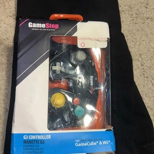 Gamestop Nintendo GameCube Wii Wired Controller Manette G3 - Picture 1 of 2