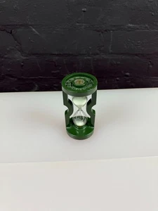 Victor England Vintage Hierro Fundido Verde 3 Minutos Huevo Temporizador 11 cm Alto - Imagen 1 de 6