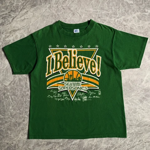 VTG 90s NBA SEATTLE SUPERSONIS SONICS SIGNITURE PRINT T-SHIRT SIZE L Cover