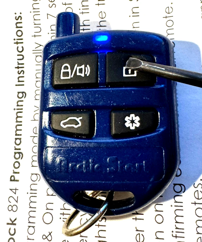 COMPUSTAR AFTERMARKET KEYLESS REMOTE VA5JR260A433 600R 4-BUTTON BLUE LIGHT start - Image 1 of 4