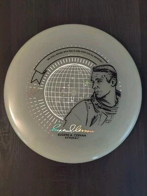 Special Edition STREAMLINE ECLIPSE PARACHUTE Putt & Approach 152g Glows Green  - Image 1 of 4