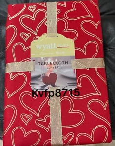 “60x 84 Valentine's Day Red And Gold Heart Luxurious Wyatt Home Tablecloth - Picture 1 of 2