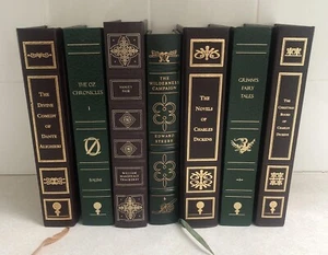 Lot of 7 Leather Books Display DECOR ANTIQUE Vintage Gold Guild Easton & Others - Foto 1 di 9