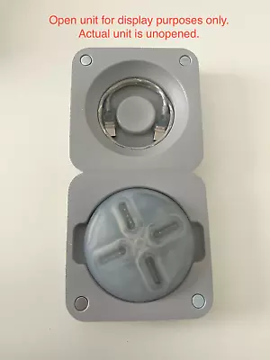 Reproductor de potencia transparente Kanye West Donda EDICIÓN LIMITADA sin abrir - Nuevo en caja sellada Foto 1 de 4