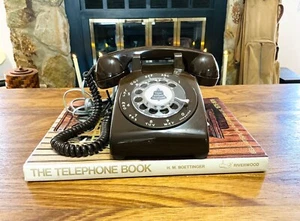 Vintage Brown ITT Rotary Dial Phone, Landline Telephone, Classic Brown - Zdjęcie 1 z 10