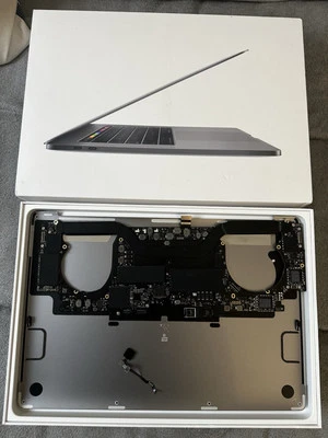 MacBook Pro 15" 2018 A1990 2,2 GHz 16 GB i7 256GB Logicboard Mainboard - Bild 1 von 4