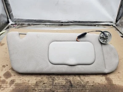 Солнцезащитный козырек для правостороннего пассажира с подсветкой подходит для 02–07 RENDEZVOUS 361252 - Изображение 1 из 4