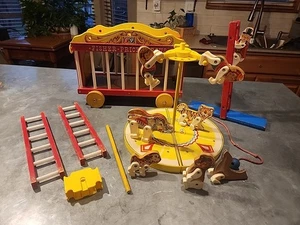Vintage Fisher Price Circus #900 Wagon Wooden Train  - Picture 1 of 17