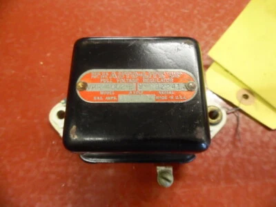 Camión Studebaker Nash 1938 1939 - 40 tacos regulador de voltaje automático ligero VRR-4002B Foto 1 de 4