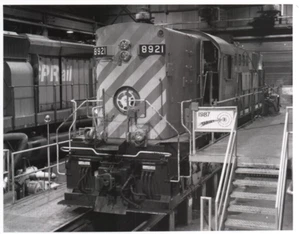 Railroad Photo 8x10 Canadian Pacific Railway Locomotive #8921 Toronto Yard - Picture 1 of 2