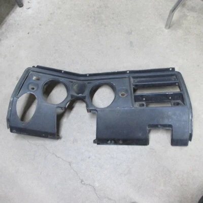 1969 CHEVROLET CHEVELLE MALIBU EL CAMINO SS396 ORIGINAL GM DASH INSTRUMENT BEZEL - Image 1 of 4