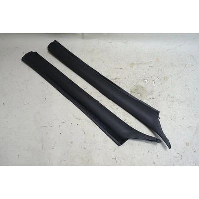 Par de molduras de pilar delantero negro antracita OEM 84-93 BMW E30 serie 3 dañado OEM  Foto 1 de 4