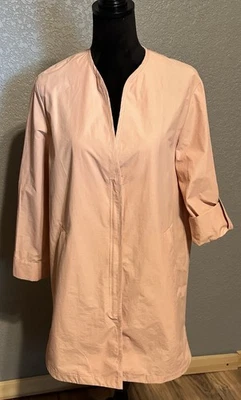 Chaqueta pequeña Soup para mujer con cremallera rosa bolsillos ligeros única utilidad Foto 1 de 4