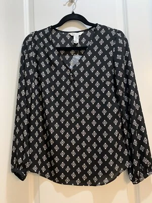 NUEVO CON ETIQUETAS WHITE HOUSE BLACK MARKET V Cuello Negro Estampado Top Talla 00 Axila a Axila 18” Foto 1 de 4