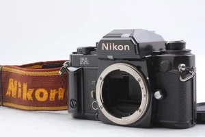 [Neuwertig mit Trageriemen] Nikon FA analoge Spiegelreflexkamera 35 mm schwarz nur Gehäuse aus Japan - Bild 1 von 10