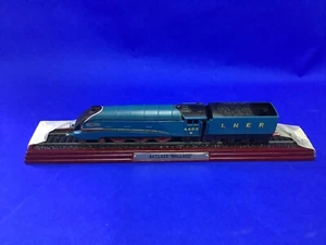 A4 Class “Mallard” Model Train, 11 inch wooden base, diecast, Atlas CB9 - Picture 1 of 2