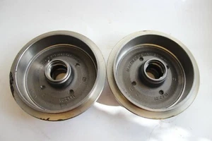 Bremstrommelsatz (2 Stück) hinten Audi 100 C2 1976 - `83  - Bild 1 von 3