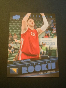 2014-15 Upper Deck Lettermen Blue /499  Jusuf Nurkic #69  Rookie Nuggets Bosnien - Bild 1 von 2