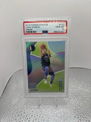 2018-19 Panini Status Rookies Green Holo #122 Luka Dončić RC Mavs PSA 10 Foto 1 de 2