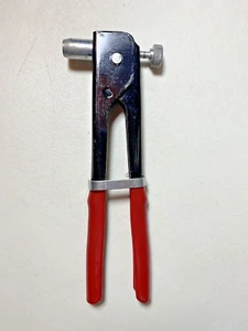 VINTAGE  LONG HANDEL POP RIVET GUN TOOL - Picture 1 of 7