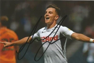 FOTO DE ACCIÓN 6x4 firmada por Josh Harrop + certificado de autenticidad - Imagen 1 de 1