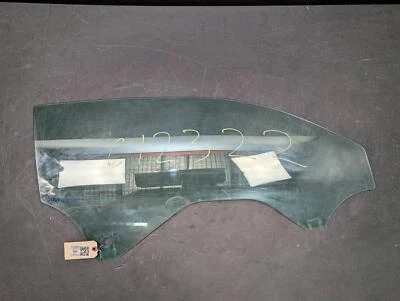 Chevrolet Camaro 2019 84547517 2016 2017 2018 ventana puerta delantera derecha Foto 1 de 4