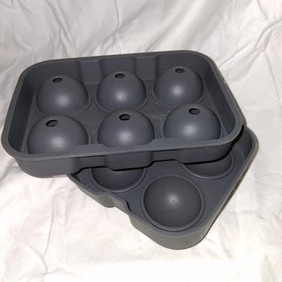 Large Round Ice Ball Maker Silicone Ice Cube Tray for Whiskey Cocktails Bourbon - Image 1 of 3