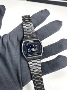 Casio B640W Digital Watch, Compact Size, Used - Picture 1 of 10