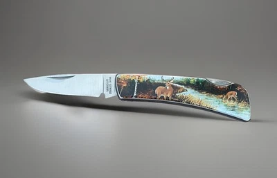 Navaja de bolsillo plegable de acero inoxidable con cierre de escena forestal de diseño exterior  Foto 1 de 4