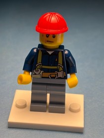 LEGO City Minifig cty0530 - Construction Worker - Light Scratches/No Cracks