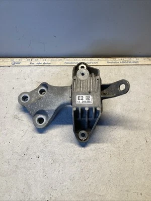 2011-2015 Chevrolet Cruze Engine Motor Side Mount Bracket OEM 13248550 - Image 1 of 4
