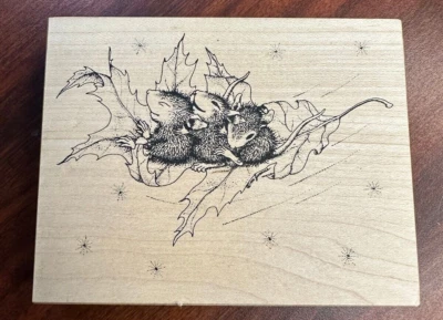 Stampa Rosa ~ C 45 Flotando en una Hoja 3 Ratones ~ Ratón Casa ~ A1 Foto 1 de 2