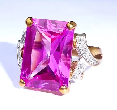 Anillo de cóctel grande de oro de 9 quilates con zafiro rosa y diamantes talla esmeralda, talla N1/2 Foto 1 de 4