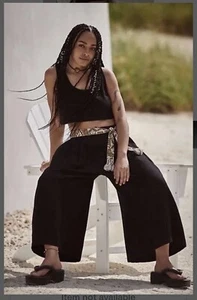 Pantalones Free People Nuevos con Etiquetas Negros Maritza Cullote Pierna Ancha, Venta al por menor $128, Talla Mediana - Imagen 1 de 17