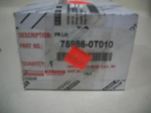 TOYOTA VENZA 09 10 11 12 13 14 15 16 17 RAYAS PUERTA DELANTERA EXTERIOR IZQUIERDA NUEVO OEM - Imagen 1 de 1