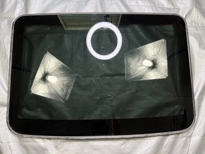 2006-2010 Hummer H3 Sunroof Window Glass - Image 1 of 4