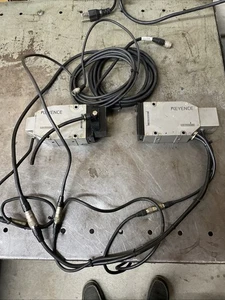 Sensores micrómetros digitales de alta precisión Keyence LS-7030MT/R - Imagen 1 de 5