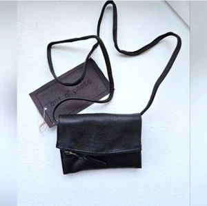 Cut n Paste Eve Leather bag wallet in Black NWT! $115 Retail - Picture 1 of 6