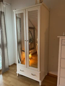 Kleiderschrank weiss mit Spiegeln - Bild 1 von 3