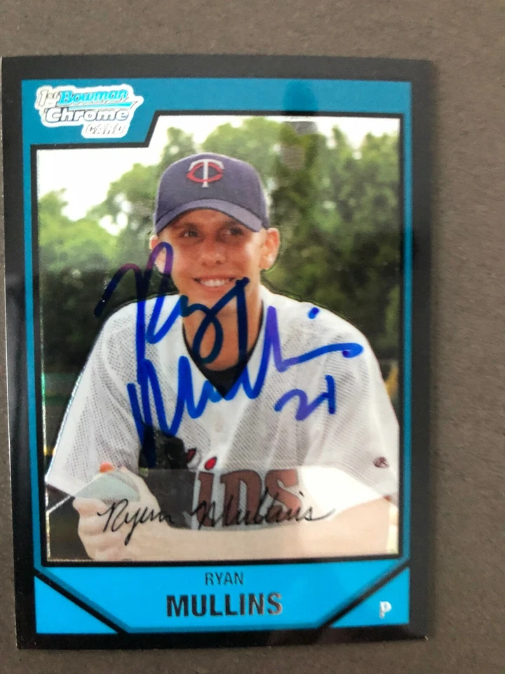 Minnesota Twins RYAN MULLINS autographed 2007 Bowman Chrome - Image 1 of 1