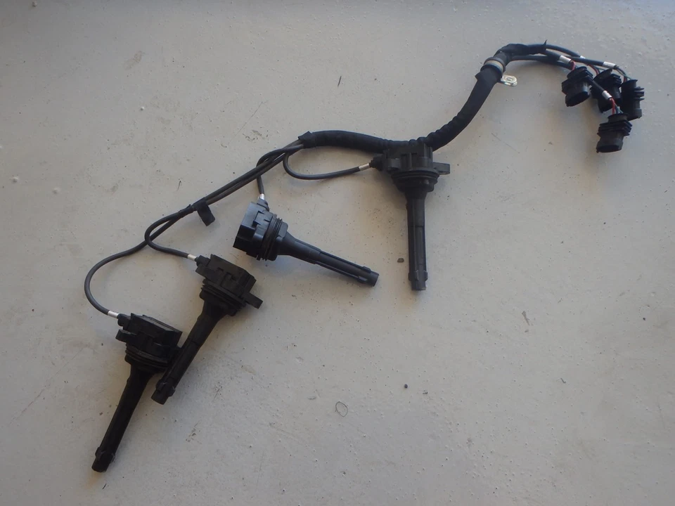 Maserati Coupe 4200 GT M138 F136 Ignition Coil Pack Set RHS J086 Foto 1 de 1