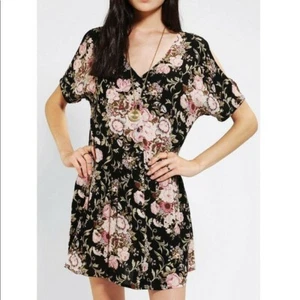 Urban Outfitters Staring At Stars Floral Cold Shoulder Gauze Mini Dress Size XS - Picture 1 of 10