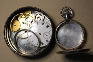 * DISMANTLED WALTHAM TRAVELER WITH 925 SILVER CASE IN DR PATS TIN#FHJ72 - Picture 1 of 16