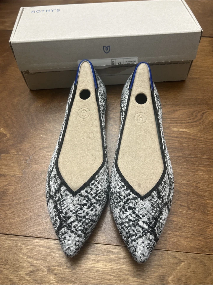 Rothys pointed toe Python flats size 9.5