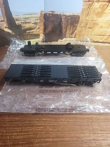 Lionel O Gauge Pair Of Flatcars Illinois Central And Canadian Pacific  - Picture 1 of 23