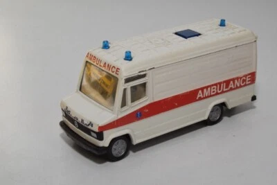 B67 1:55 SIKU 2011 MERCEDES-BENZ 809D VAN BUS AMBULANCE EXC. COND. 4 - Immagine 1 di 4